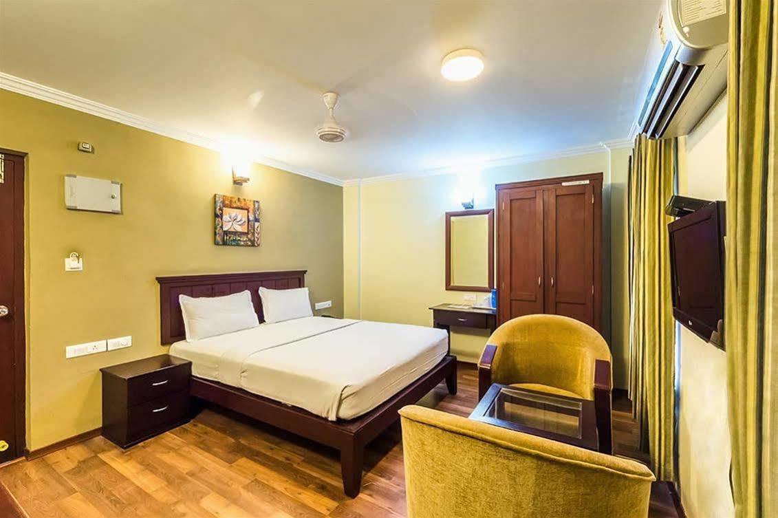 Century Grand Hotel Mananthavady Luaran gambar