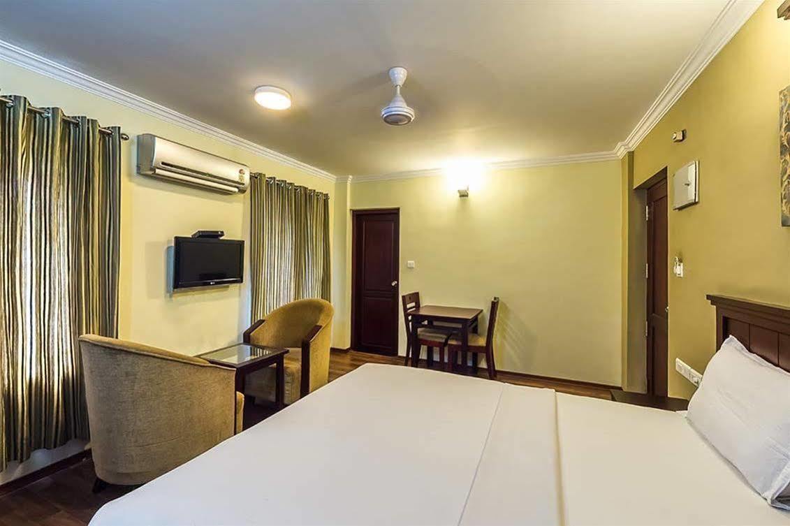 Century Grand Hotel Mananthavady Luaran gambar