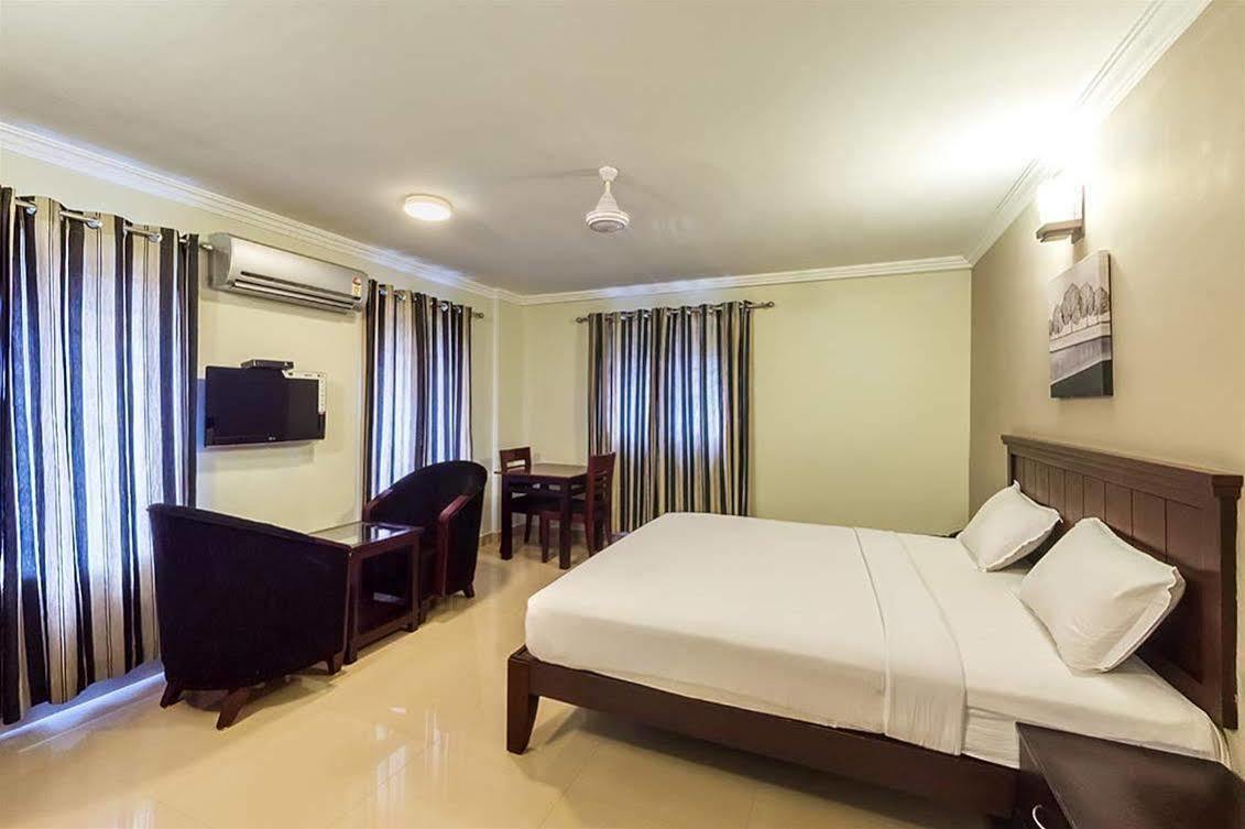 Century Grand Hotel Mananthavady Luaran gambar